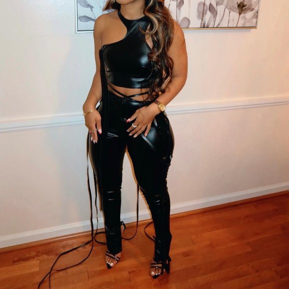 Tied Set - Picture 1 of 2